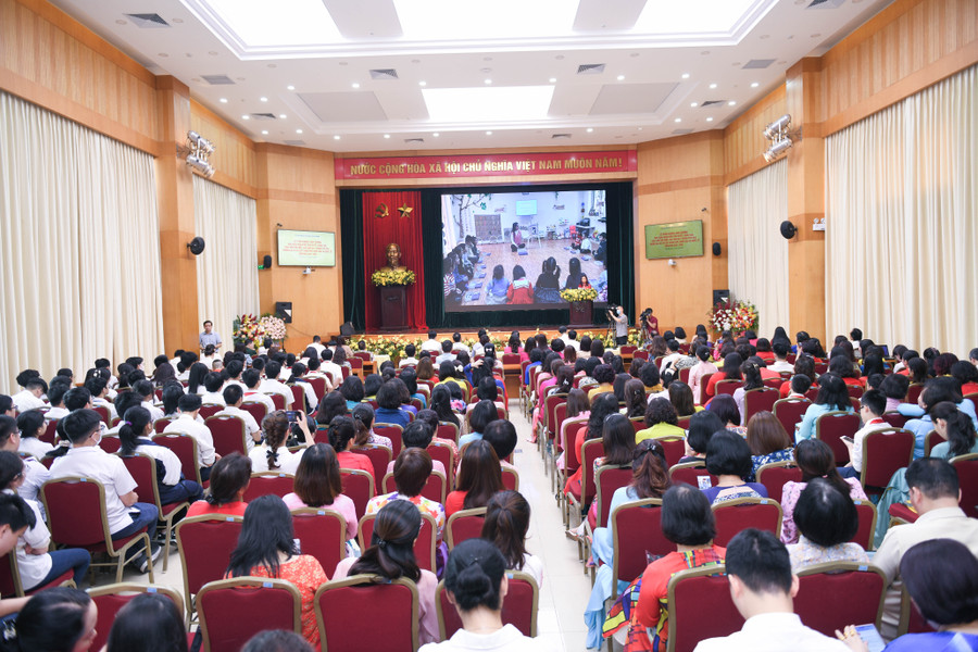 Toàn cảnh buổi lễ tuyên dương. Toàn cảnh buổi lễ tuyên dương.