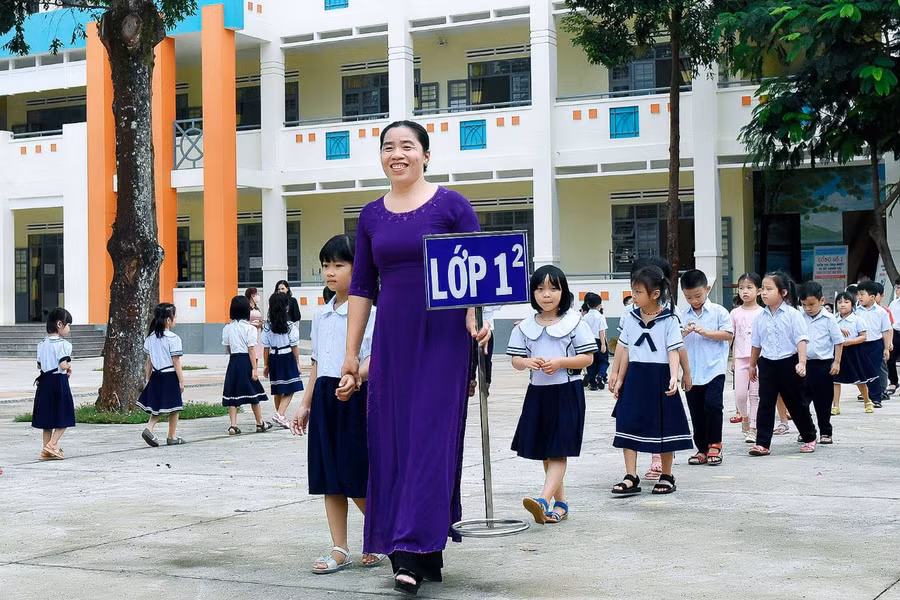 Sau một năm Trường Tiểu học Võ Thị Sáu thực hiện, chương trình, SGK lớp 1 cơ bản đã thành công và được phụ huynh đánh giá cao.