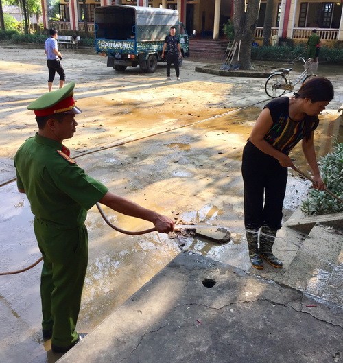 Nhằm ổn định lại cảnh quan sư phạm để đón các em trở lại trường