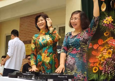 Nhung thay co hieu truong 