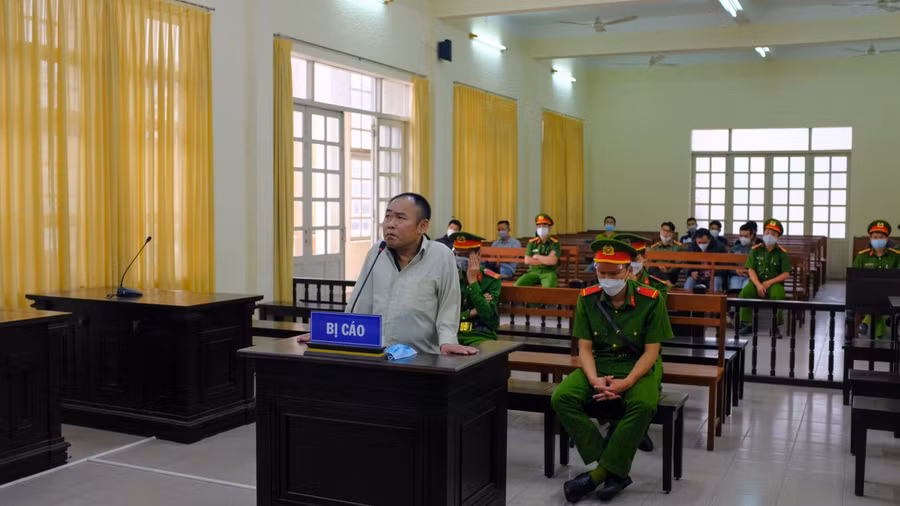 Bị cáo Đinh Văn Hải tại phiên tòa xét xử.