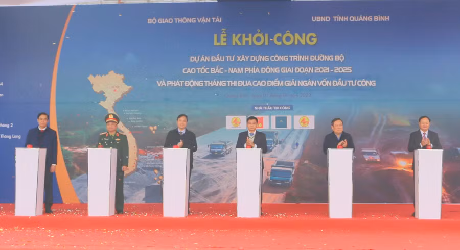 Bộ trưởng Bộ GTVT Nguyễn Văn Thắng dự lễ khởi công đoạn tuyến Bùng – Vạn Ninh.