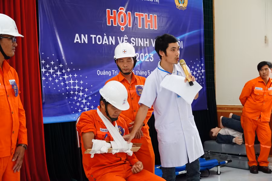 Thí sinh tham gia các nội dung hội thi do Ban tổ chức đưa ra.