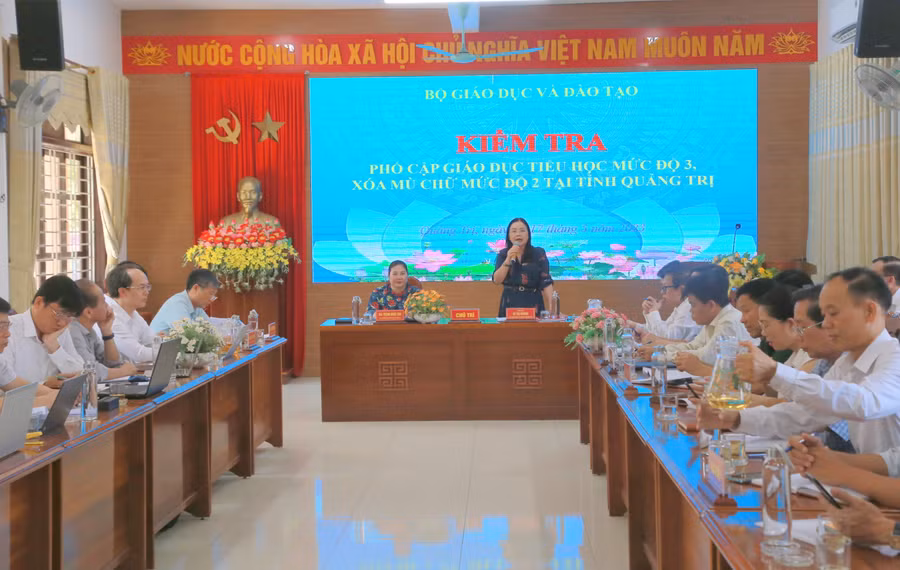 Công tác phổ cập giáo dục, xóa mù chữ ở Quảng Trị đạt kết quả tích cực.