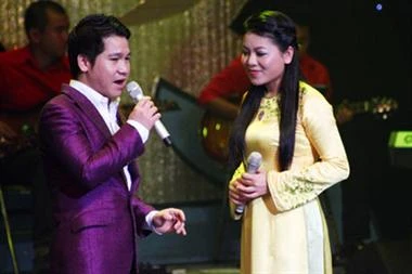 Trọng Tấn – Anh Thơ làm liveshow &quot;giá mềm&quot; tại Hà Nội