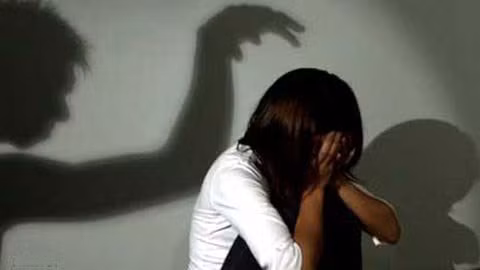 Làm gì khi bị "quấy rối"?