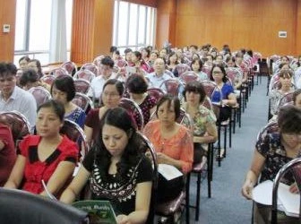 Lấy ý kiến hoàn thiện sách giáo khoa tiếng Anh thử nghiệm