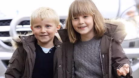 Công chúa Ingrid Alexandra và Hoàng tử Sverre Magnus.