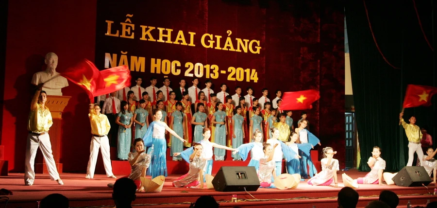 Đại học Thủy lợi vang tiếng trống khai trường