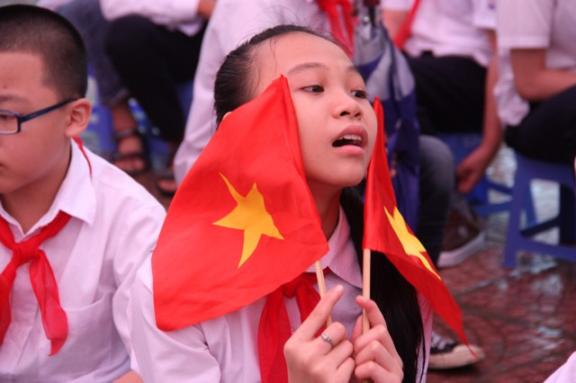 Em yêu cờ tổ quốc