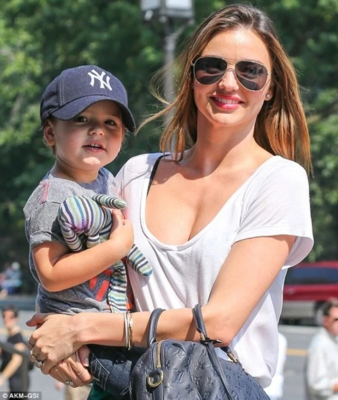 Thiên thần" Miranda Kerr giản dị vẫn "hút hồn"