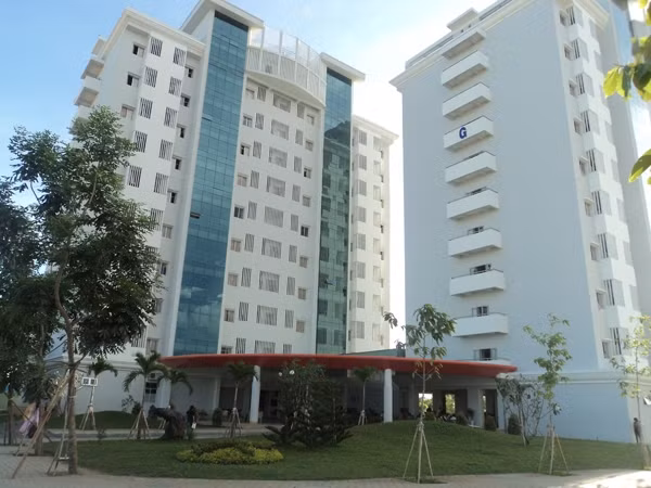 Ký túc xá cho sinh viên: Nơi cần, thiếu khó - chỗ có, bỏ chê