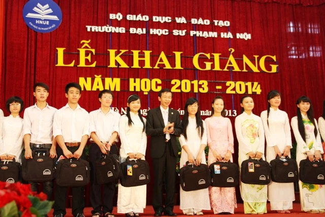 Hơn 2.000 giáo viên tương lai nhập trường