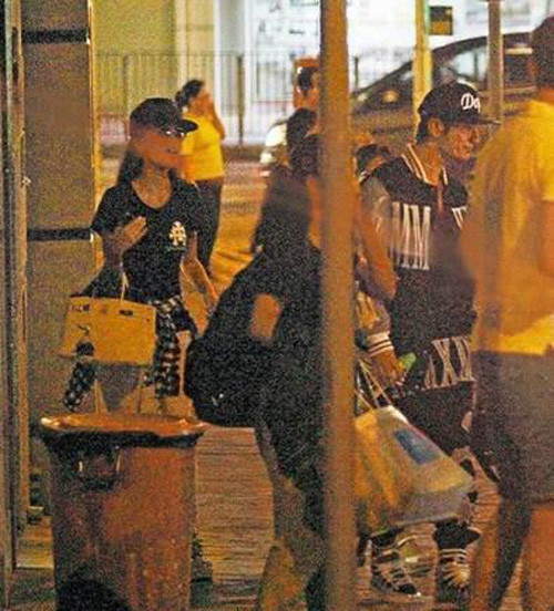 Vừa qua, Angela Baby đi ăn tối cùng gia đình Huỳnh Hiểu Minh, báo hiệu một đám cưới không xa của cặp đôi