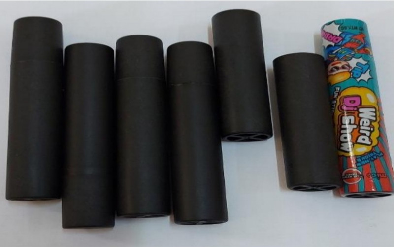 Hình dạng loại kẹo nghi ngờ gây ra biểu hiện ngộ độc với hàng chục học sinh. Hình dạng loại kẹo nghi ngờ gây ra biểu hiện ngộ độc với hàng chục học sinh.