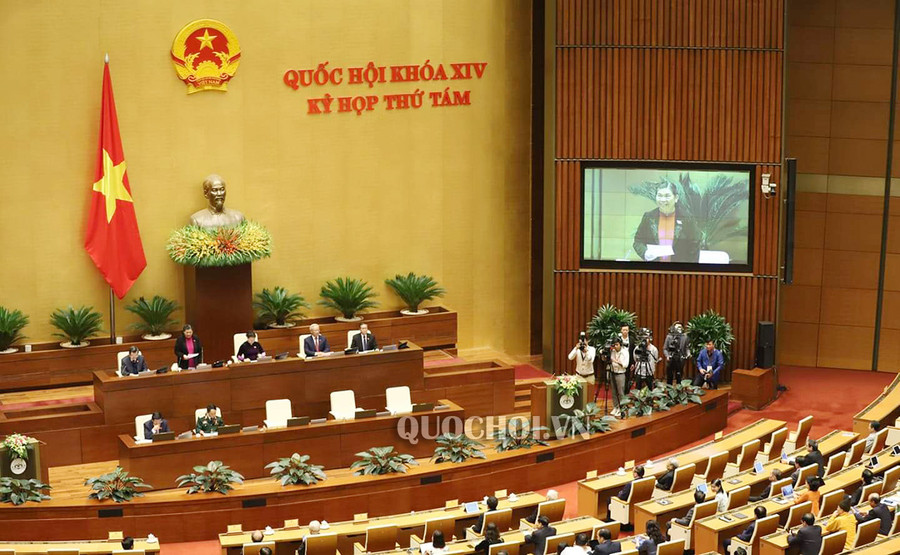 Phó Chủ tịch Thường trực Quốc hội Tòng Thị Phóng điều hành phiên bế mạc Kỳ họp thứ 8 Quốc hội khóa XIV Phó Chủ tịch Thường trực Quốc hội Tòng Thị Phóng điều hành phiên bế mạc Kỳ họp thứ 8 Quốc hội khóa XIV