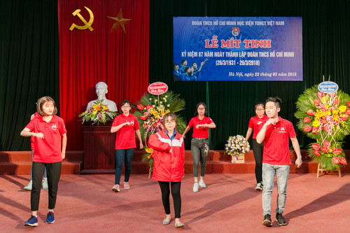 Văn nghệ chào mừng Văn nghệ chào mừng