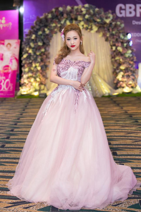 Thúy Vi Thuy Vi