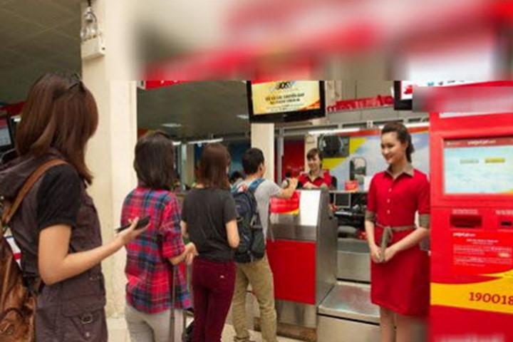 Cảm phục 5 người Nhật nhường chàng trai Việt check-in trước ở sân bay