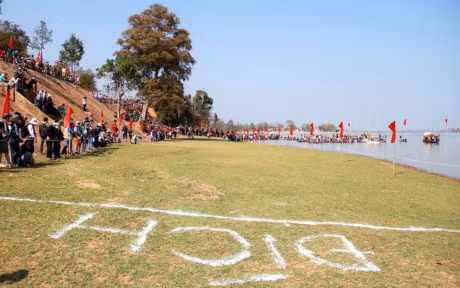 Chum anh: Cuoc dua gay can cua nhung chu voi Dak Lak - Anh 1