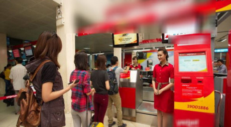 Cảm phục 5 người Nhật nhường chàng trai Việt check-in trước ở sân bay - Ảnh 1 Cam phuc 5 nguoi Nhat nhuong chang trai Viet check-in truoc o san bay - Anh 1