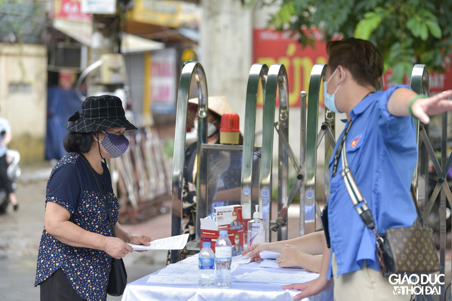 Theo ông Tuấn, đợt xét nghiệm lần này có mục tiêu phát hiện sớm người mắc bệnh trong các khu vực nguy cơ cao, các nhóm nguy cơ cao, dễ mắc bệnh và lây lan bệnh để chống dịch kịp thời và đánh giá nhận định tình hình dịch tại cộng đồng trên địa bàn toàn TP.