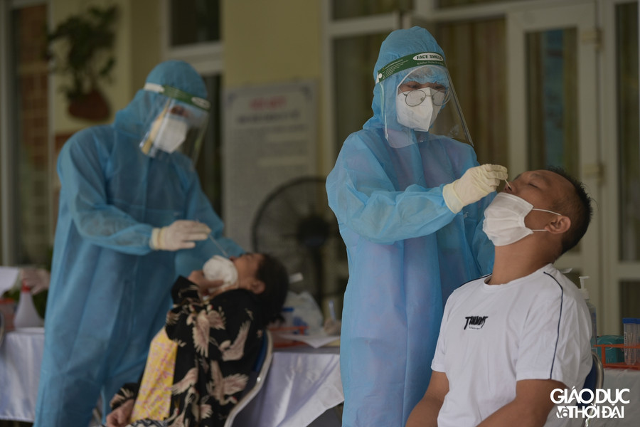 Hà Nội xét nghiệm diện rộng cho 300.000 người tại khu vực và nhóm nguy cơ cao ảnh 14