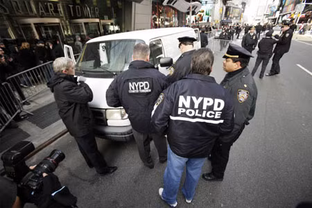 Mỹ: Náo loạn nghi bom xe ở quảng trường Thời đại