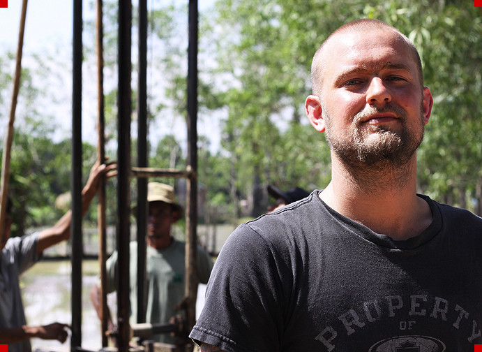 Anh hùng của năm 2009 là một nhà giáo dục ảnh 4 Anh hùng của năm 2009 là một nhà giáo dục ảnh 4