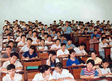 Có nên làm phụ huynh &quot;đau tim&quot; bởi tin giật gân?
