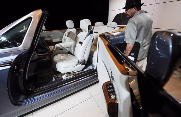 Cận cảnh những siêu xe mới tinh tại Triển lãm LA Auto Show ảnh 24 Rolls Royce Phantom Drophead Coupe