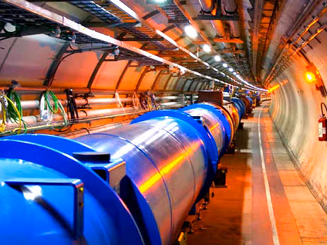 Cộng đồng khoa học hy vọng máy gia tốc hạt nhân lớn LHC sẽ tiếp tục vèn màn bí ẩn của vũ trụ