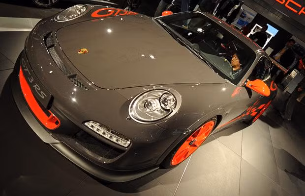 Cận cảnh những siêu xe mới tinh tại Triển lãm LA Auto Show ảnh 6 The new Porsche 911 GT3 RS