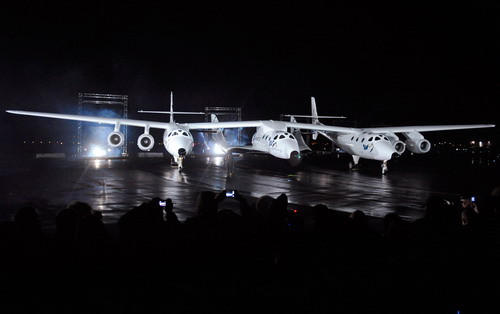 Virgin Galactic’s SpaceShipTwo is unveiled in Mojave, California December 7, 2009. Billionaire Richard Branson on Monday unveiled the first commercial passenger spaceship, a sleek black-and-white vessel that represents an expensive gamble on creating a commercial space tourism industry. (REUTERS/Phil McCarten)