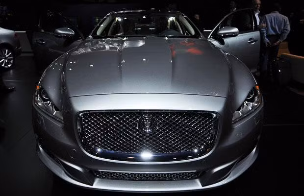Cận cảnh những siêu xe mới tinh tại Triển lãm LA Auto Show ảnh 23 Jaguar XJ