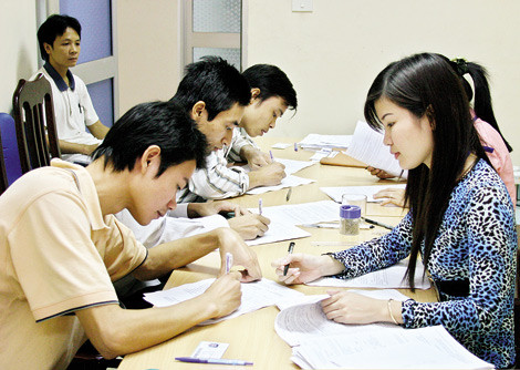 Hỗ trợ cho SV vay vốn