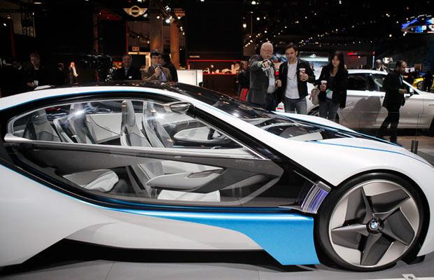 ...and the side. The Vision is a diesel/electric hybrid, with a three-cylinder 1.5 liter turbo-diesel engine supplemented by two electric motors