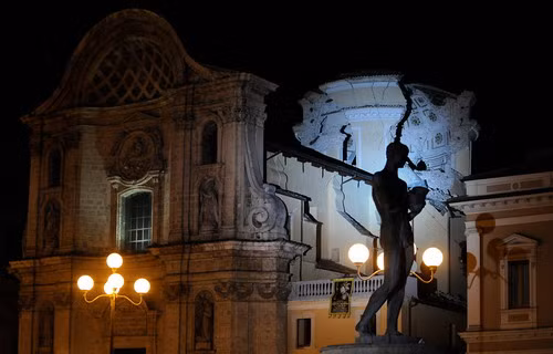 A view of Santa Maria del Suffragio church, severely damaged after an earthquake on April 7, 2009 in the Abruzzo capital L’Aquila, Italy. (FILIPPO MONTEFORTE/AFP/Getty Images)