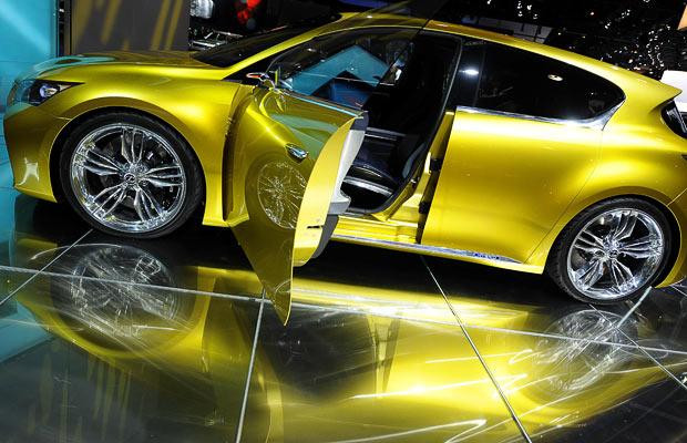 Lexus Hybrid concept LF-CH