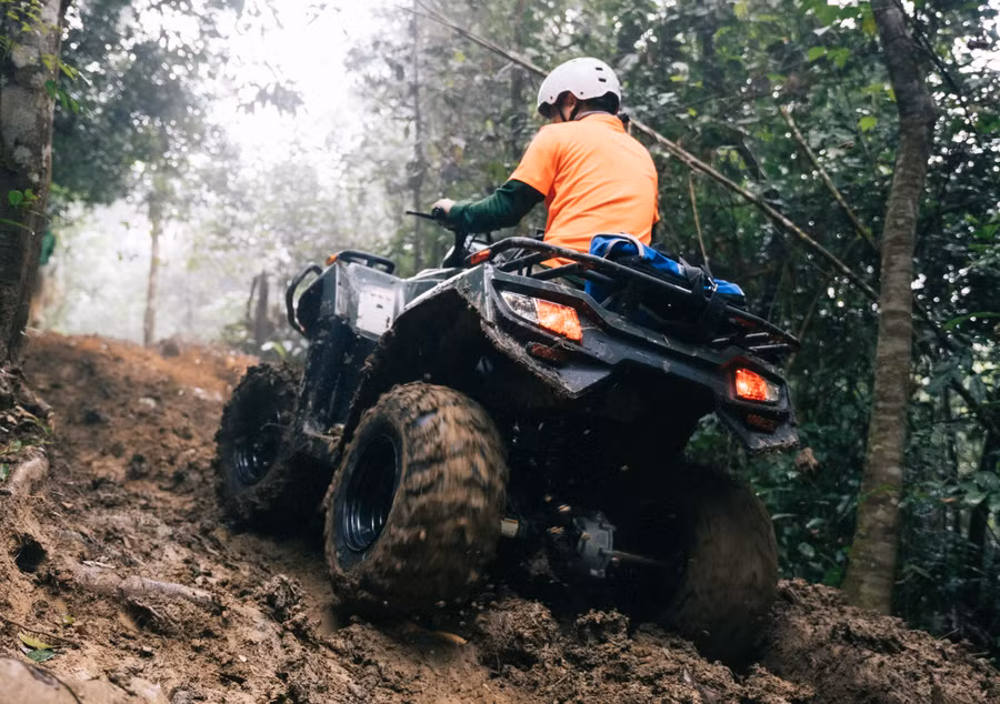 Tour du lịch khám phá 'ngôi nhà của Kong' bằng xe địa hình 4 bánh là tour mạo hiểm hoàn toàn mới.