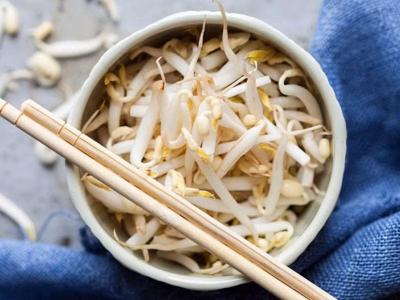 Giá đỗ có tác dụng giảm khản tiếng nhanh chóng