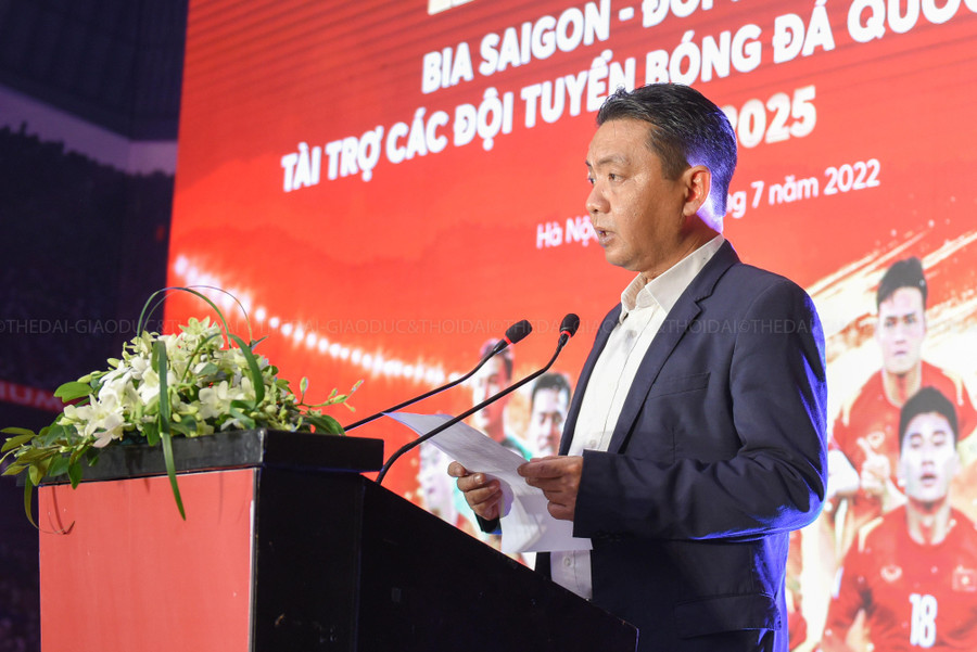 Thứ trưởng Bộ Văn hóa, Thể thao và Du lịch Hoàng Đạo Cương phát biểu tại buổi họp báo. Thứ trưởng Bộ Văn hóa, Thể thao và Du lịch Hoàng Đạo Cương phát biểu tại buổi họp báo.