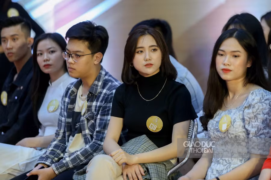 Hơn 200 thí sinh tranh tài trong vòng sơ loại " Tài Sắc Phương Đông" ảnh 8