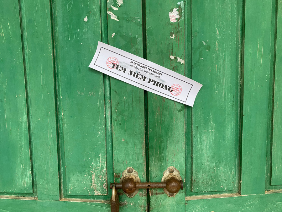 Niêm phong phòng không được sử dụng vào mục đích kỳ thi tốt nghiệp THPT 2023. Niêm phong phòng không được sử dụng vào mục đích kỳ thi tốt nghiệp THPT 2023.