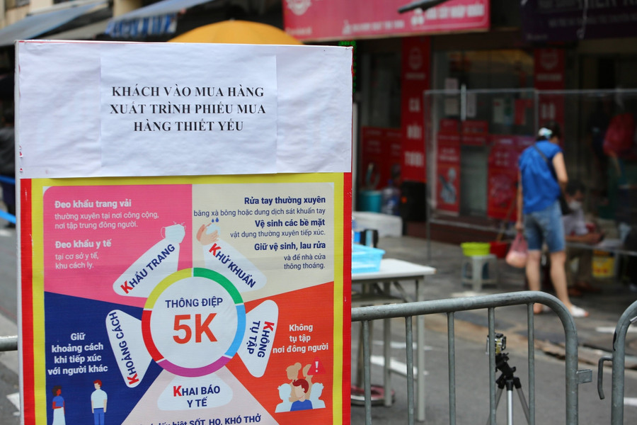 Biển thông điệp 5K được đặt tại nhiều vị trí dễ quan sát.