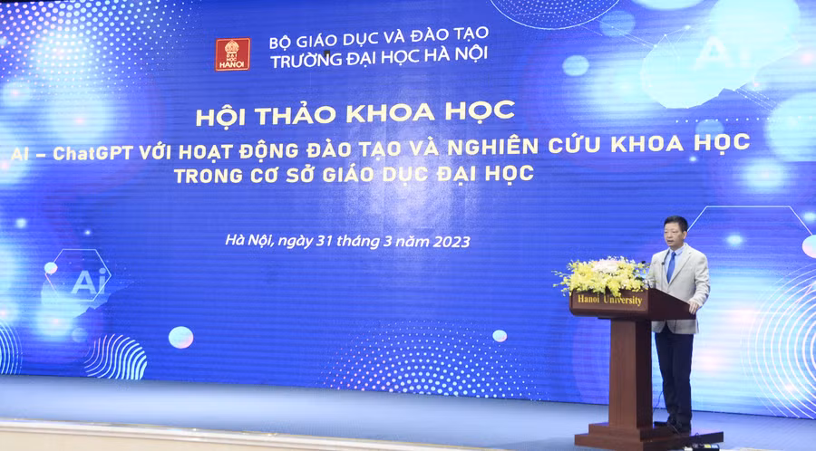 TS Lương Ngọc Minh phát biểu tại hội thảo.