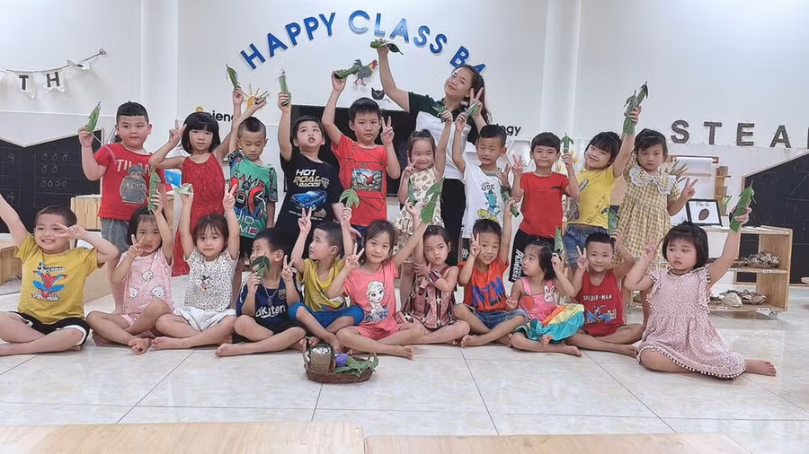 Cô – trò Trường mầm non Minh Trí A (Sóc Sơn, Hà Nội).