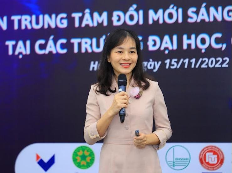 PGS.TS.Lê Thu Hà, Chủ tịch mạng lưới phát biểu.