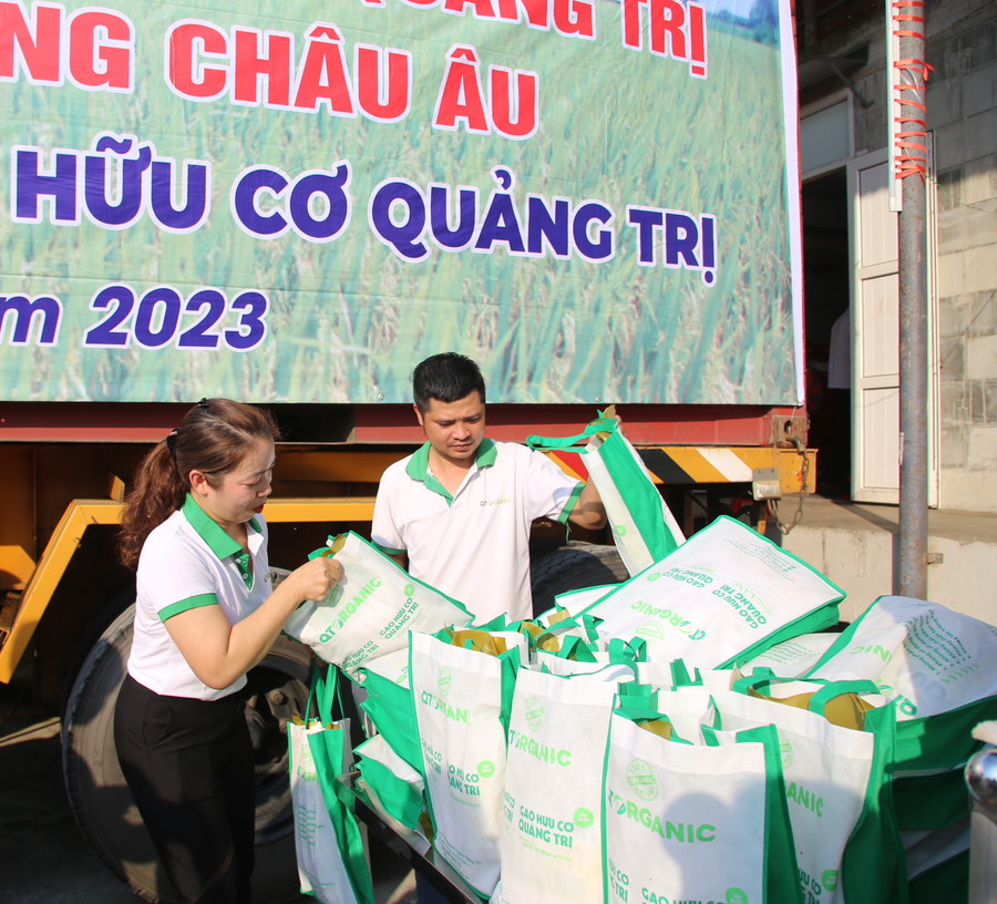 Sản phẩm gạo hữu cơ Quảng Trị. (Ảnh: Đ. Đức).