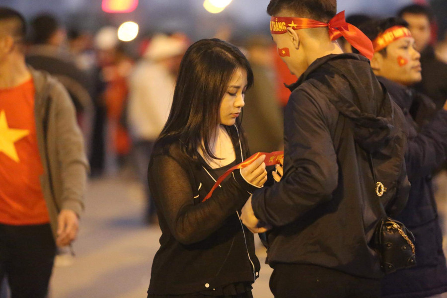 Cùng chung một nhịp đập, hàng triệu người hâm mộ đều kỳ vọng và tin tưởng thầy trò huấn luyện viên Park Hang Seo sẽ giành chiến thắng.